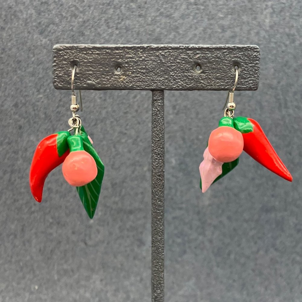 Dangle Pierced Earrings Red Chili Pepper Green Salmon Purple Silver Retro BoHo